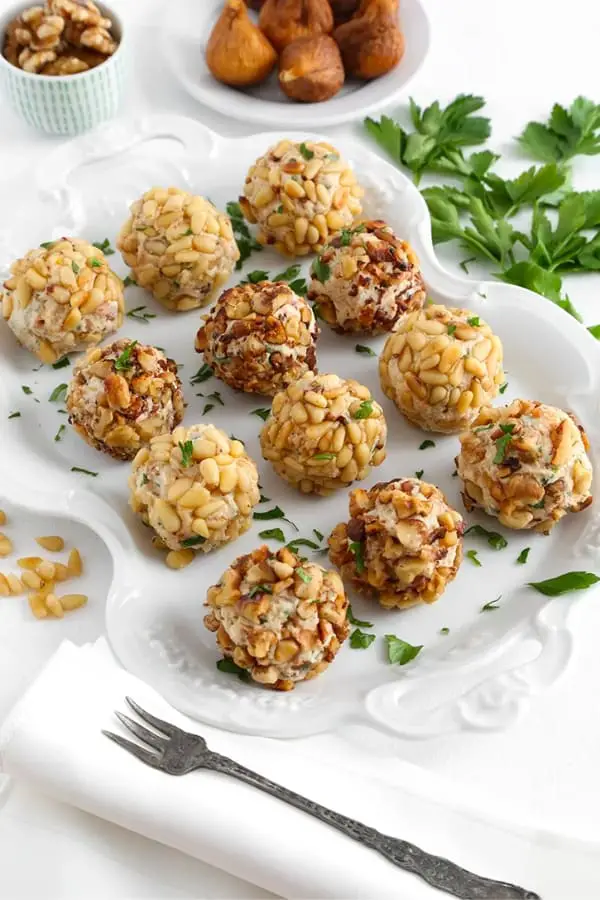 Tasty Mediterranean Cheese Ball Bites