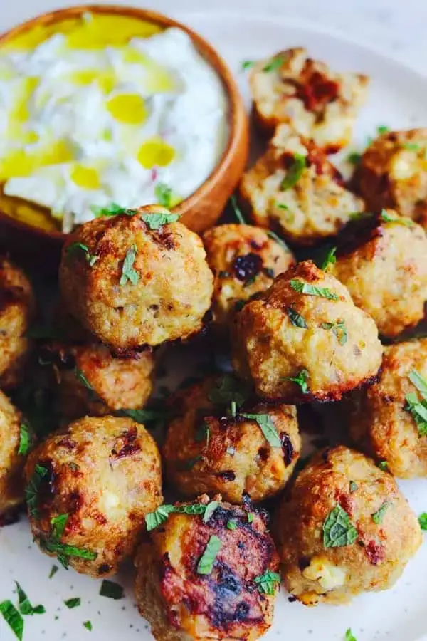 Tasty Mediterranean Chicken Meatballs