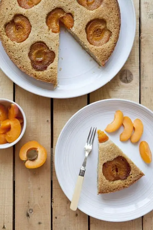 Gluten Free Almond And Buckwheat Meal Cake