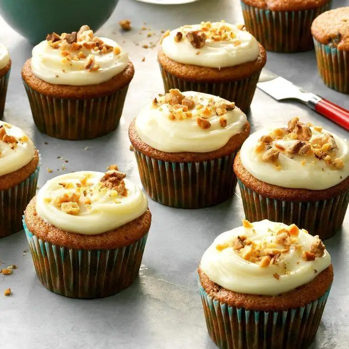 Chocolate Cupcakes With Pumpkin Cheesecake Filling