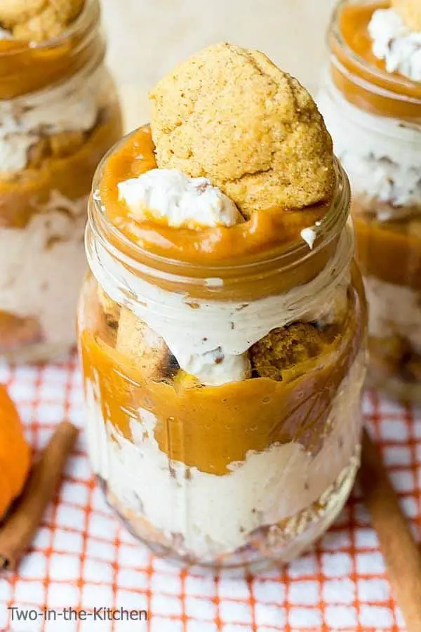 Mini Gingerbread Hazelnut Crunch Trifles