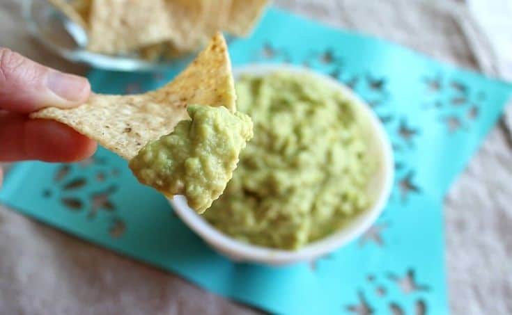 4 Ingredient Simple Guacamole With Lemon
