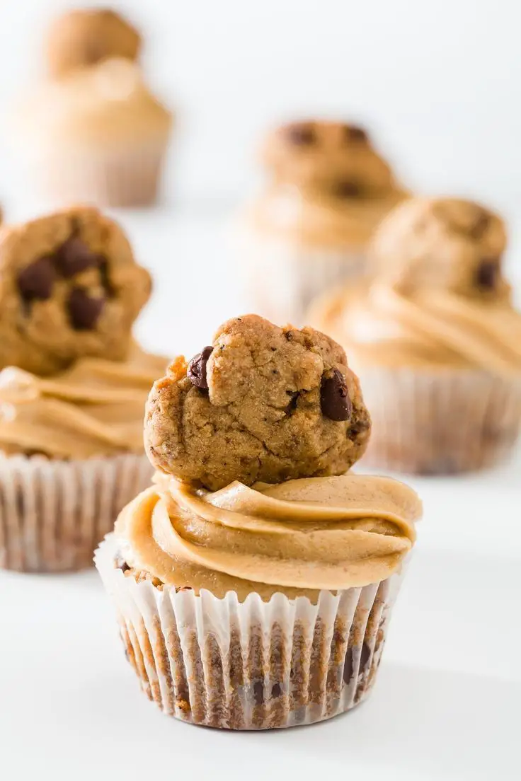 Apple Pie Cupcakes With Cinnamon Buttercream