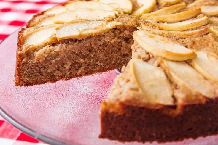 Almond And Cranberry Cake