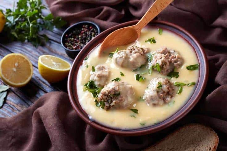 Kreatosoupa (Greek Beef Soup)