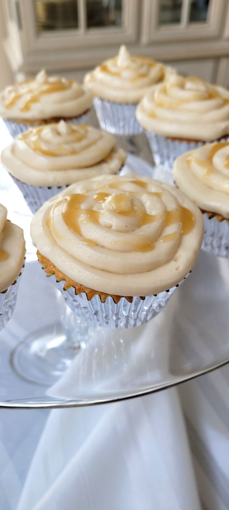 Hot Chocolate Cupcakes With Marshmallow Buttercream
