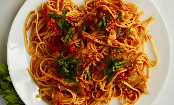 Honey Sesame Encrusted Cheddar Gruyère Pasta