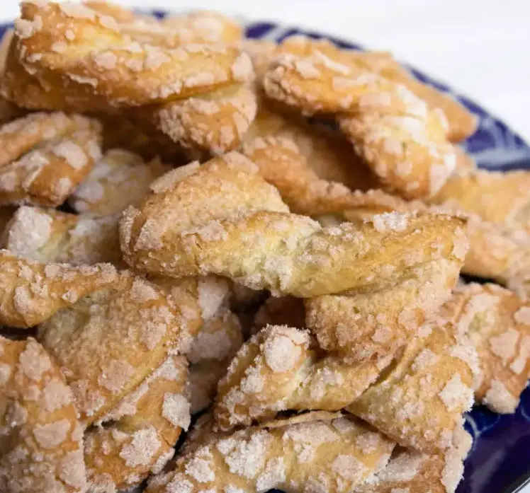 Kichel Cookies (Jewish Bow Tie Cookies)