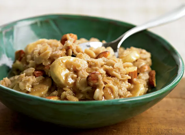 Oatmeal With Peanut Butter And Banana