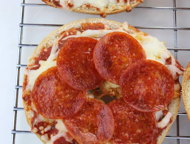 Pizza Bagels