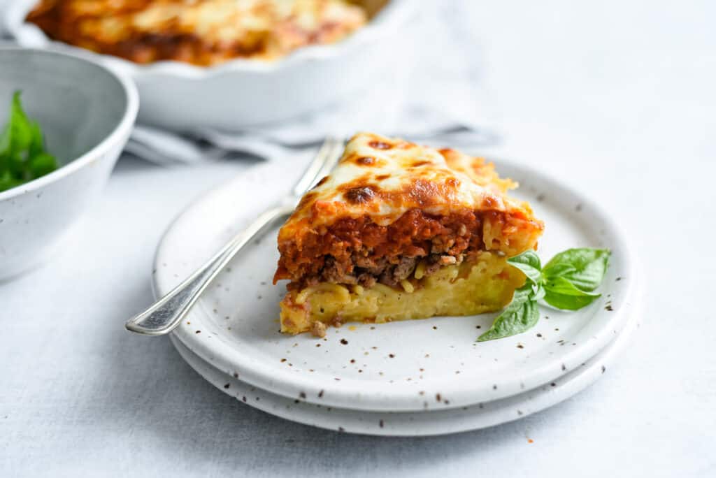 Spaghetti Pie With Mozzarella