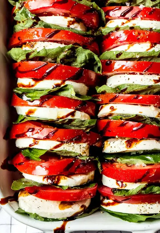 Tomato And Mozzarella Salad With Balsamic Reduction