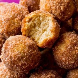 Matcha Baked Donuts