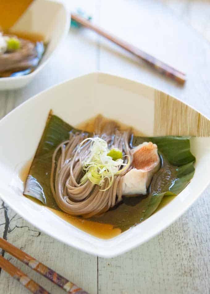 Hiyashi Yamake Udon