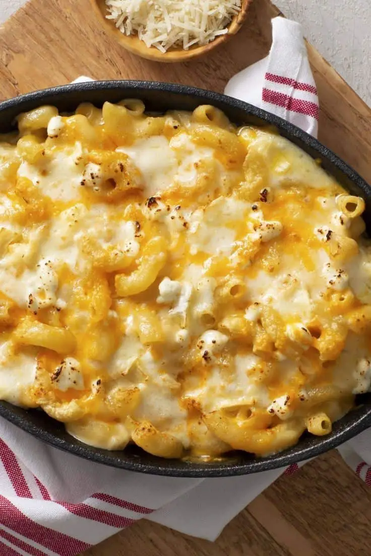 Honey Sesame Encrusted Cheddar Gruyère Pasta