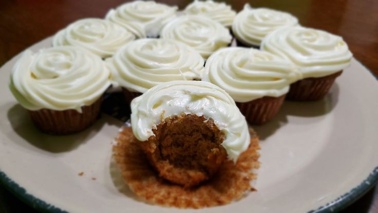 Pumpkin Cupcakes With Cream Cheese Frosting