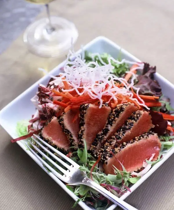 Ahi Tuna And Mixed Green Salad