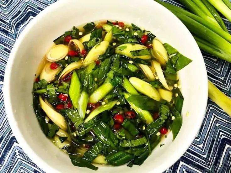 Healthy Thai Salad With Lemongrass Dressing