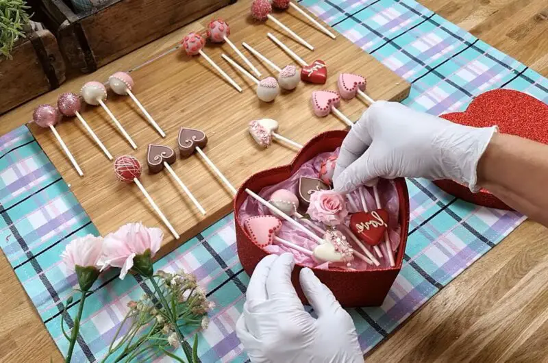 Valentine’s Day Cake Pops: A Sweet, Fun Treat for Your Loved Ones