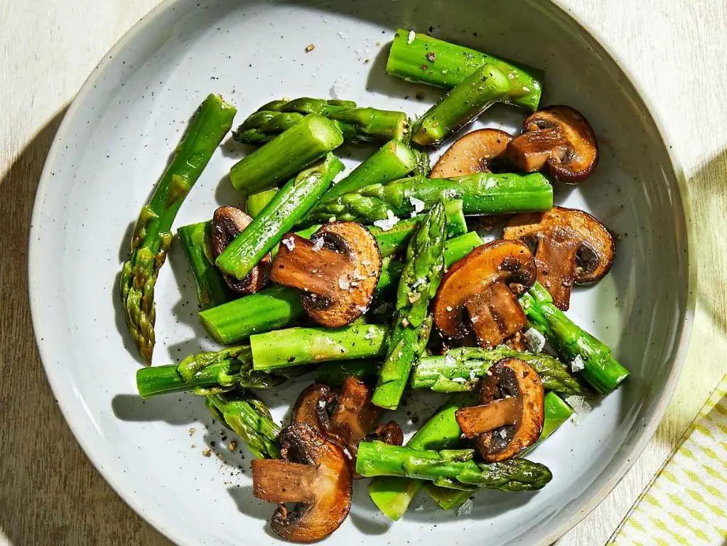Asparagus and Mushroom Saute