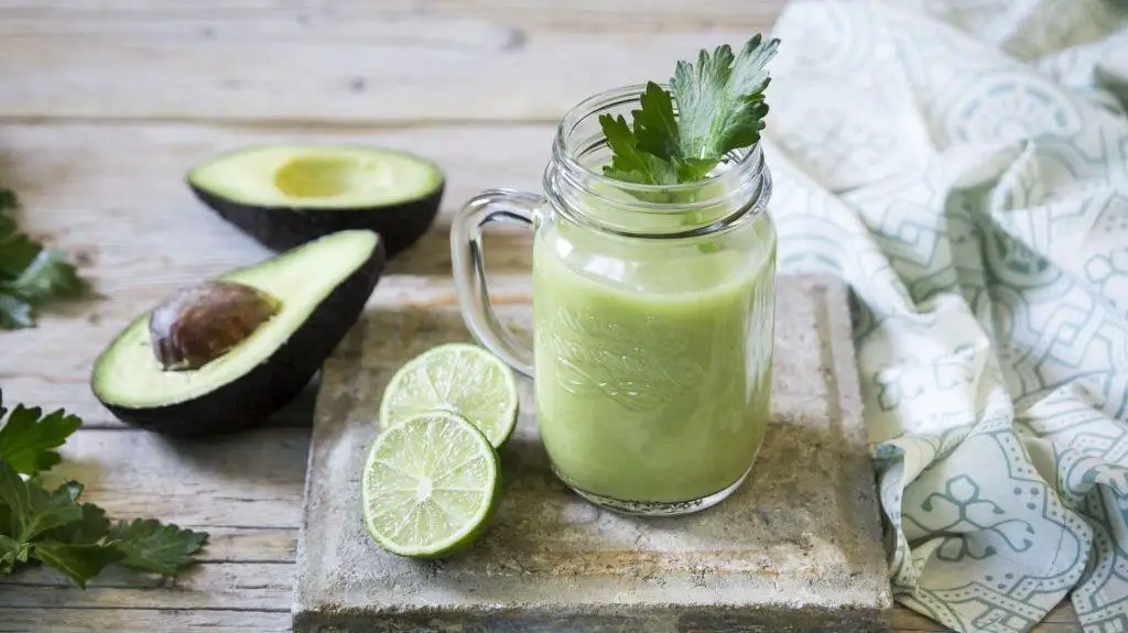 Avocado and Lime Detox Smoothie