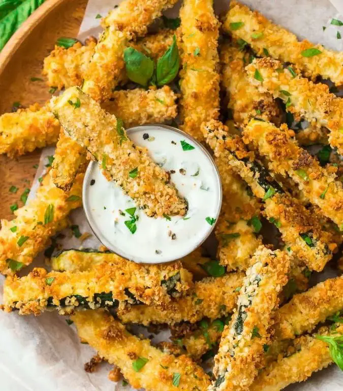 Baked Zucchini Sticks with Bread Crumbs