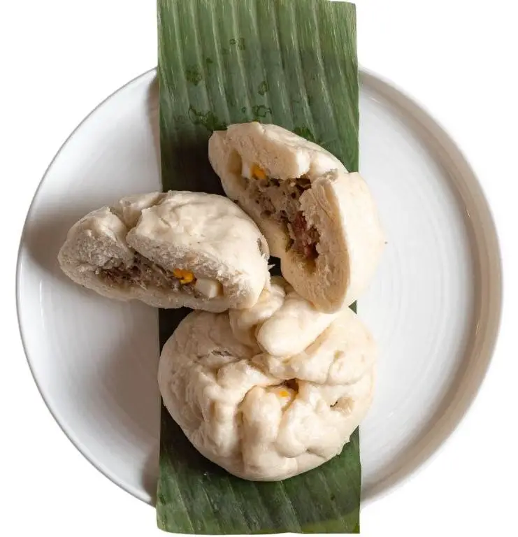 Banana Leaf Steamed Buns