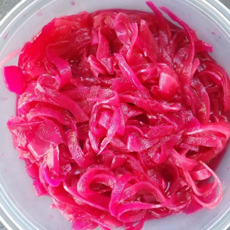 Beetroot Pickled Onions