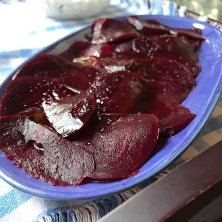Boiled Beets with Olive Oil