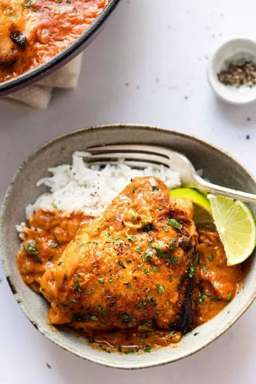 Boneless Chicken Thighs with Quick Curry Sauce