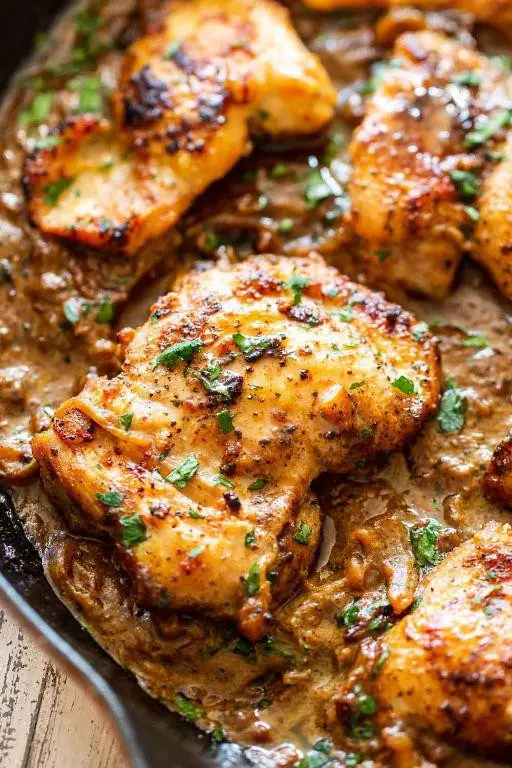 Boneless Chicken Thighs with Quick Honey Mustard Sauce