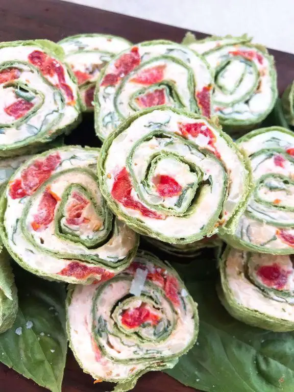 Caprese Pinwheel Appetizers