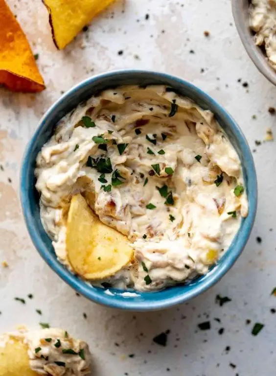 Caramelized Onion Pretzel Dip