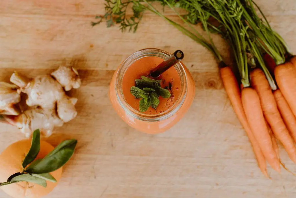 Carrot and Ginger Holistic Juice