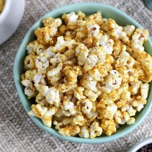 Cheesy Nutritional Yeast Popcorn