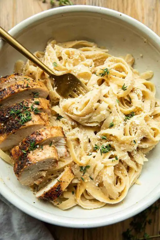 Chicken and Cauliflower Alfredo