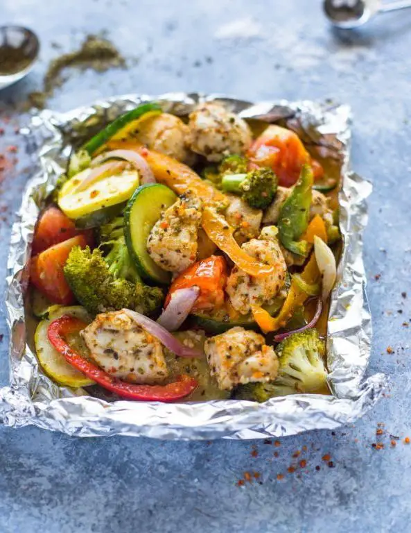 Chicken and Veggie Hobo Packets