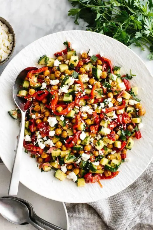Chickpea Salad with Roasted Red Peppers