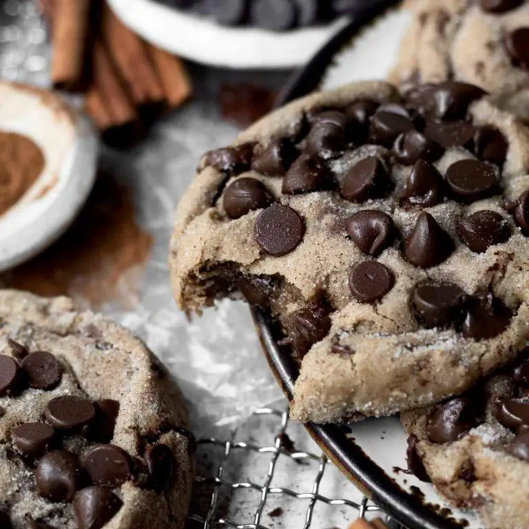 Cinnamon Chocolate Chip Cookies