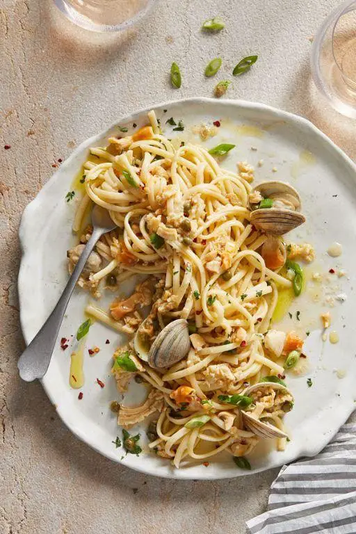 Clam Sauce with Artichokes and Capers