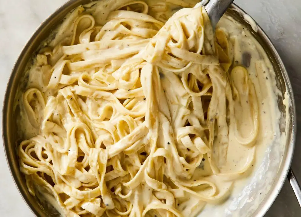Classic 00 Flour Fettuccine Alfredo