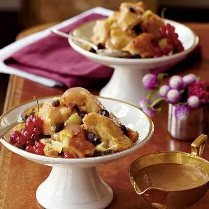 Creole Cajun Bread Pudding with Whiskey Sauce