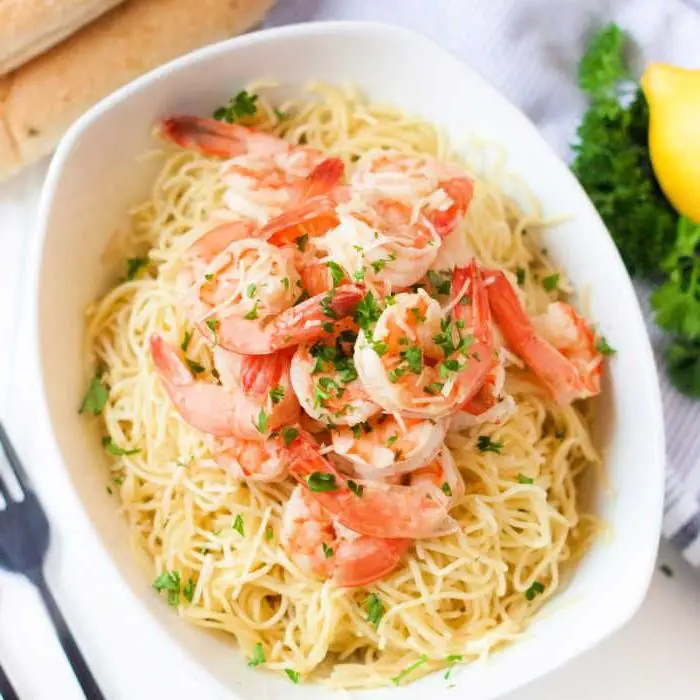 Easy Crockpot Shrimp Scampi