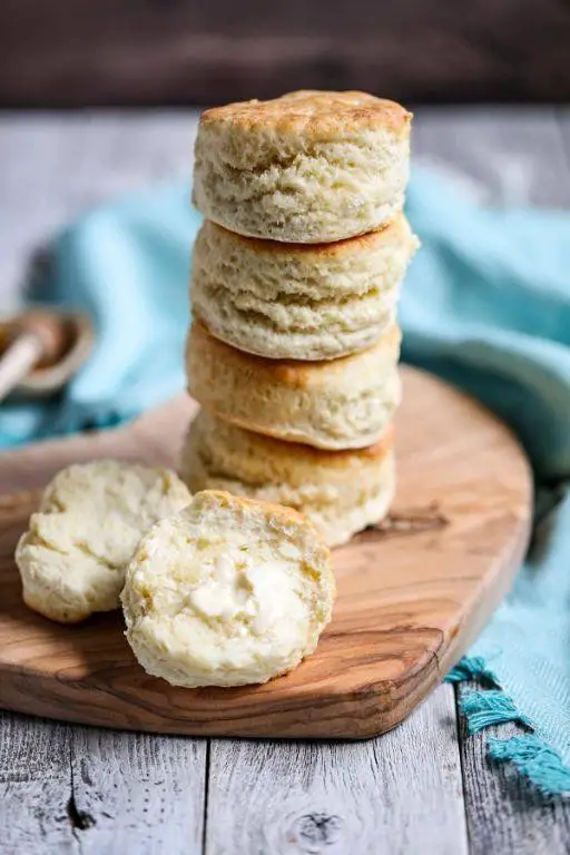 Easy Sour Cream Biscuits
