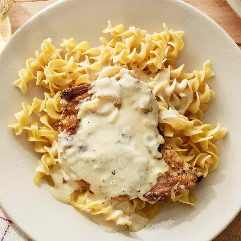 Easy Sour Cream Pork Chops