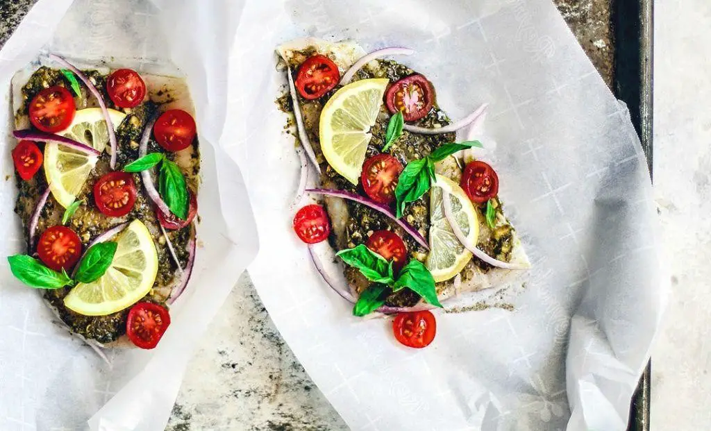 Flounder en Papillote with Vegetables and White Wine