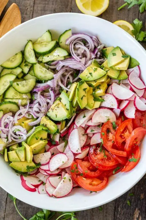 Fresh bydash avocado salad