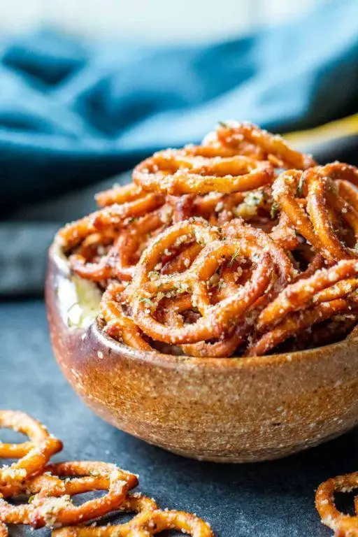 Garlic Parmesan Pretzel Dip