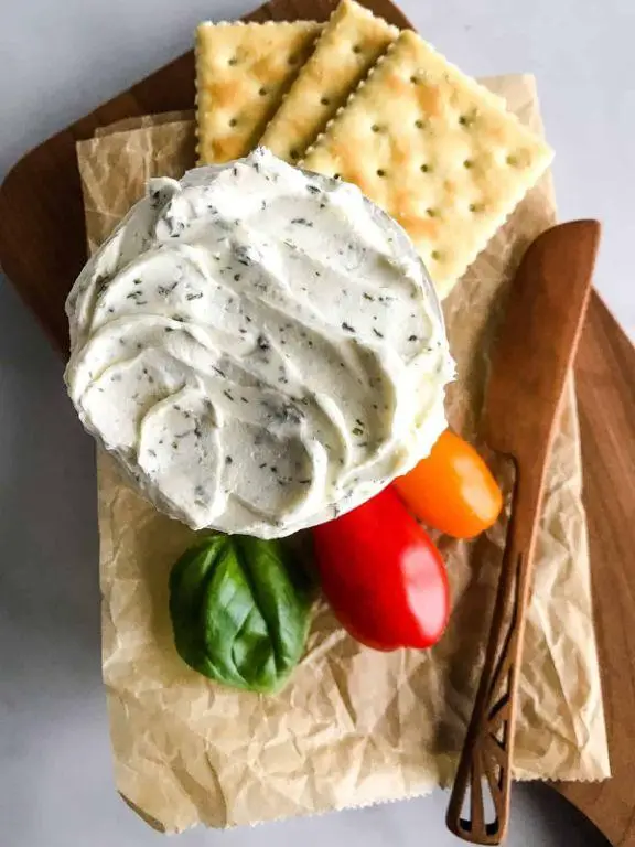 Garlic and Herb Cream Cheese Spread