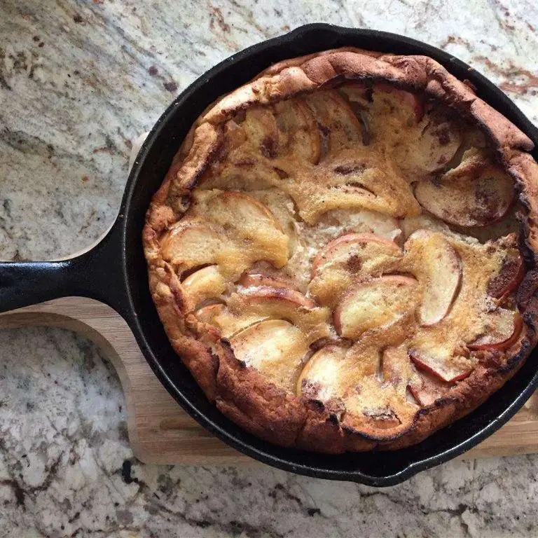 German Apple Pancakes